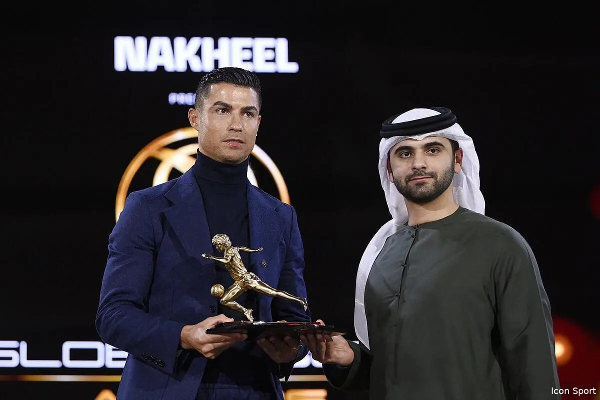 cristiano ronaldo abandonne lionel messi pour un match de gala icon lp 21798187 371324