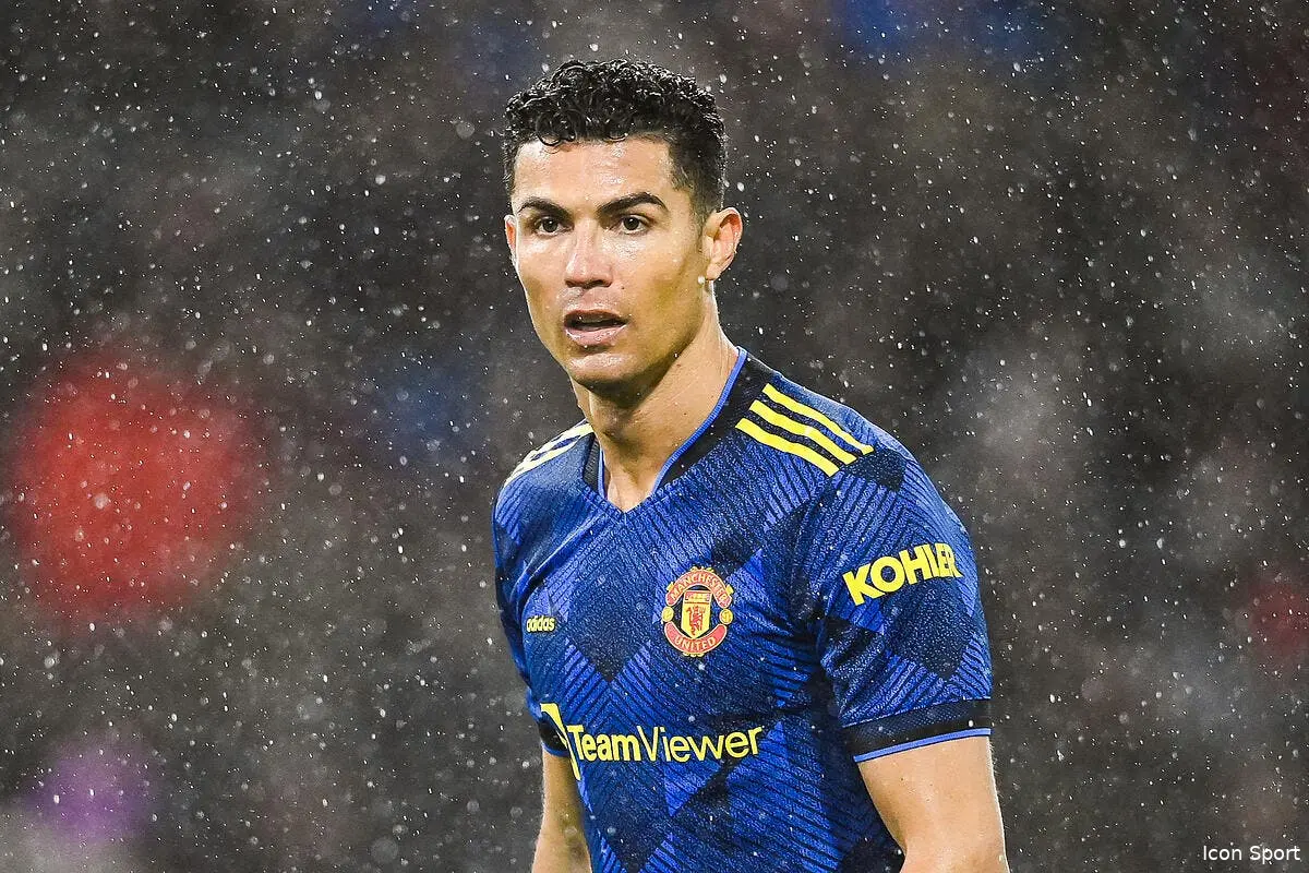 cristiano ronaldo pose un ultimatum a manchester united icon sipausa 37402637 347001