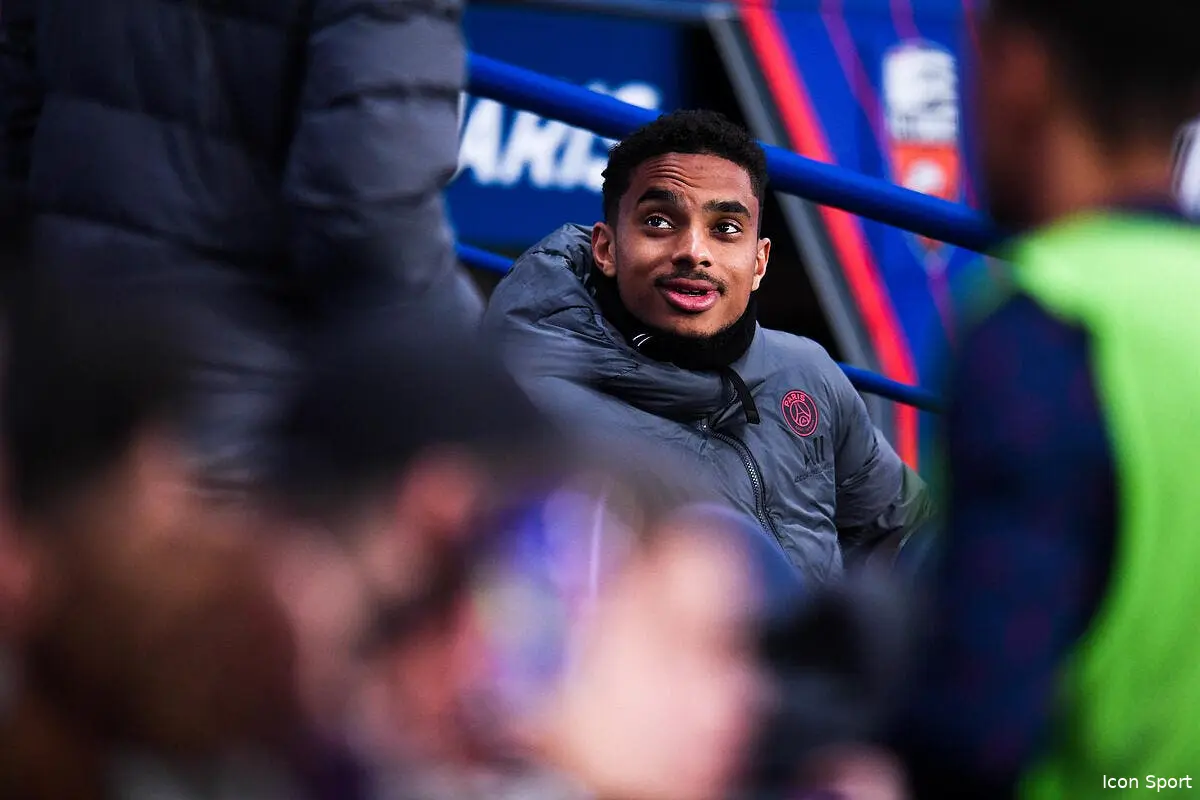 dagba prolonge au psg puis file a strasbourg icon pl5 5217 345017