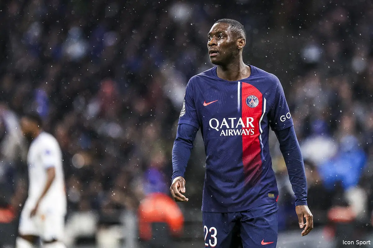 Kolo Muani c'est zéro, l'offre fantôme qui humilie Paris