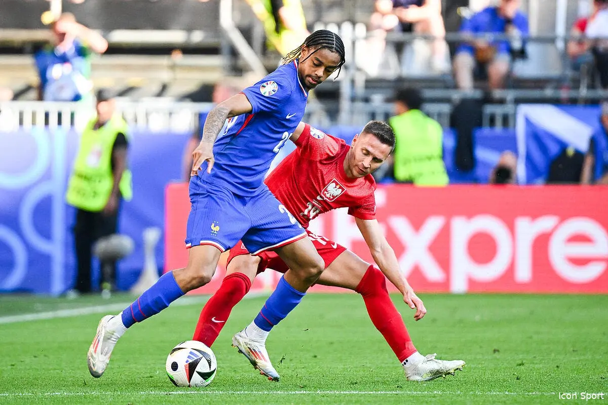 EdF : Bradley Barcola choque Deschamps et les joueurs