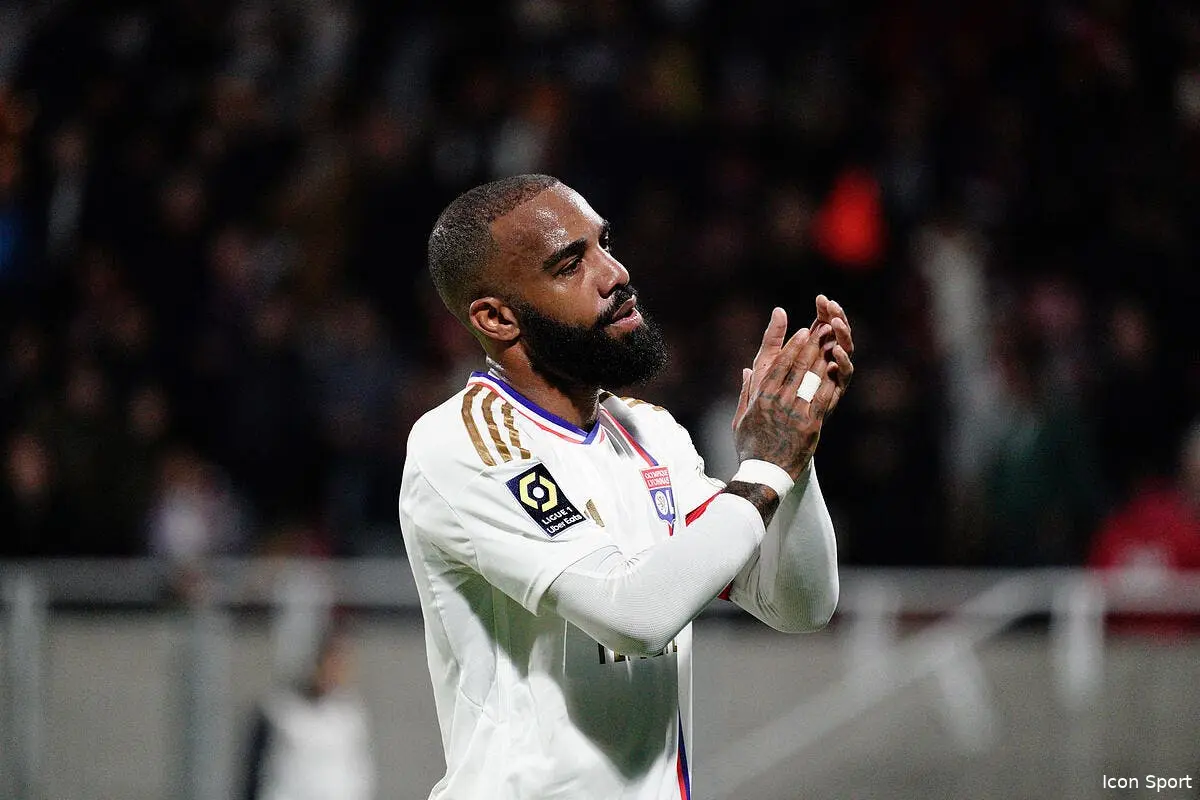 EdF : Kolo-Muani viré et Lacazette à sa place, il change la liste