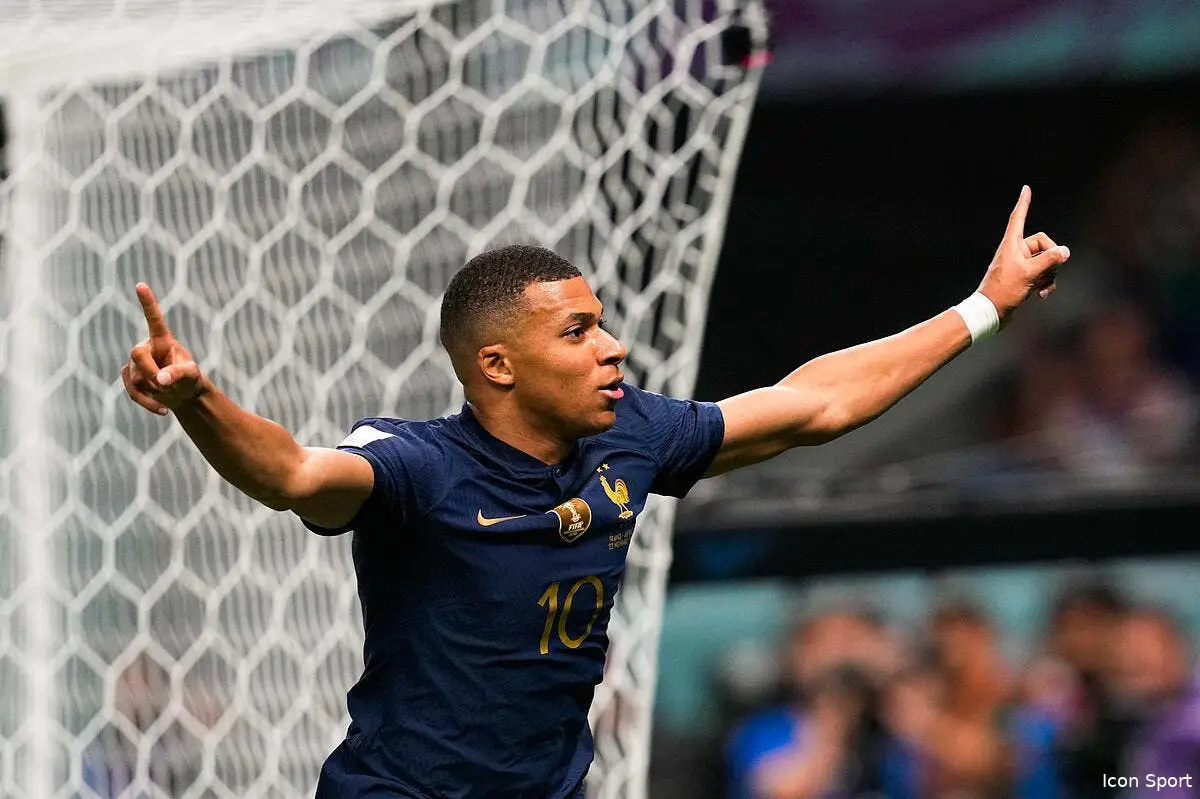 edf mbappe la joue encore en solo di meco accuse icon 659 fraaus20221122 346241 353888