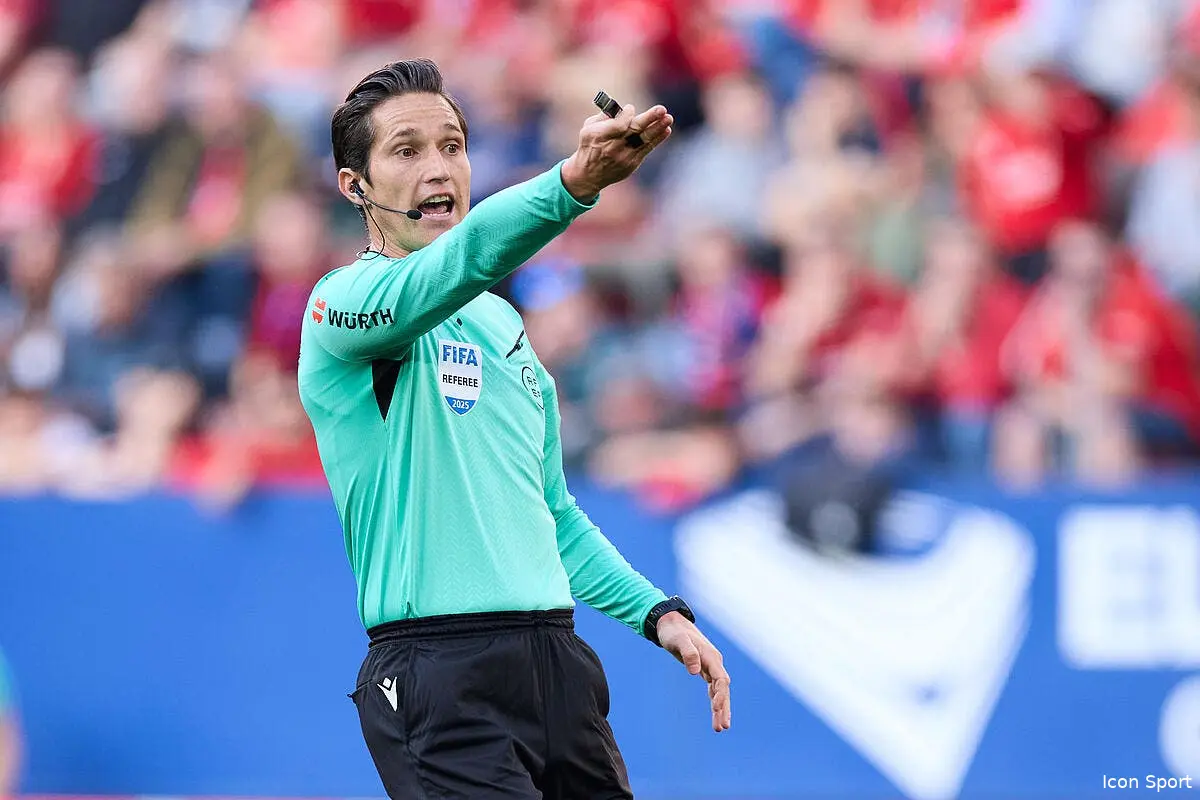 Esp : Fan de Messi, l'arbitre d'Osasuna-Real fait scandale