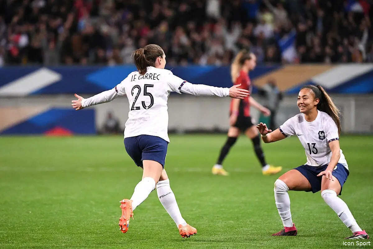 feminines la france domine le canada icon ab1 2433 359136