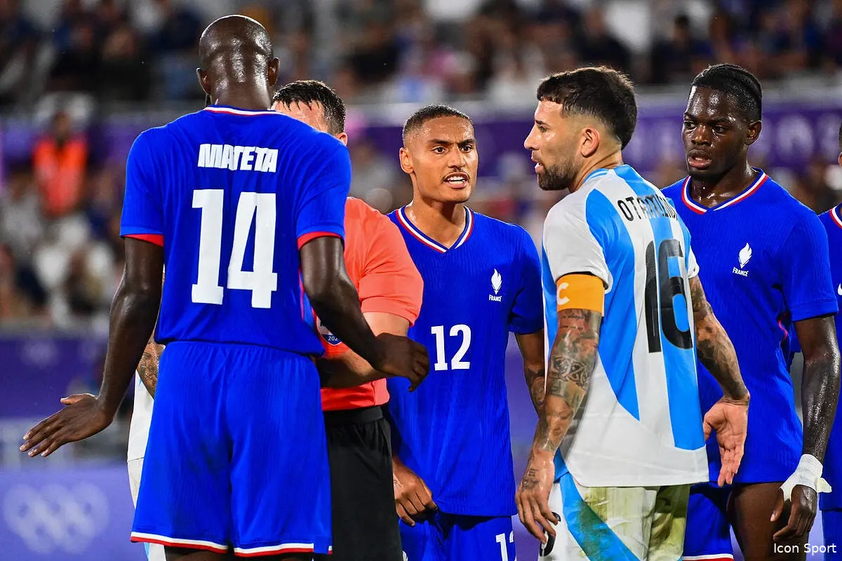 France-Argentine : Comme Doumbé, il affiche sa rage contre Otamendi