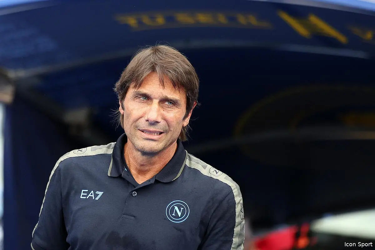gifle en serie a naples panique et revoit ses plans iconsport 237300 0019 379992