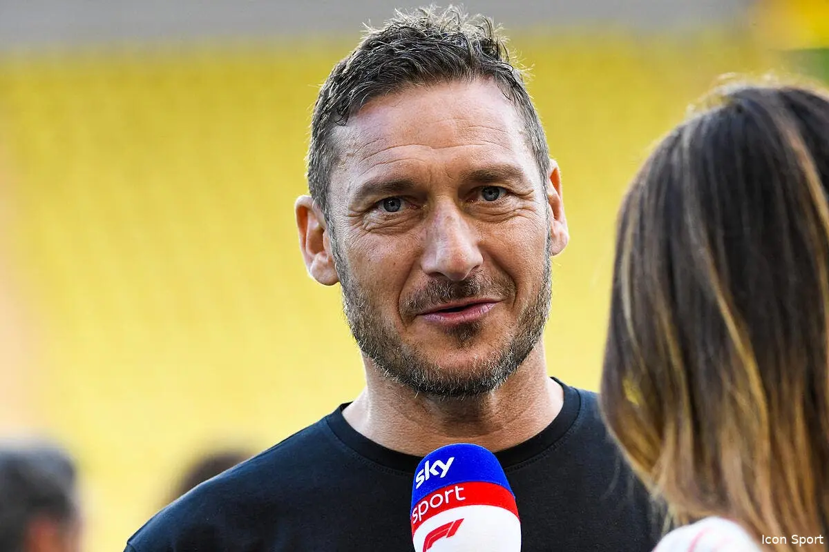 kings world cup l italie repond a la france et recrute totti iconsport 160499 0030 374281