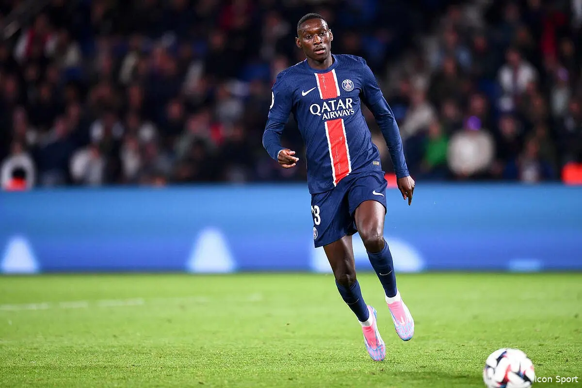 Kolo Muani invendable, le PSG abandonne