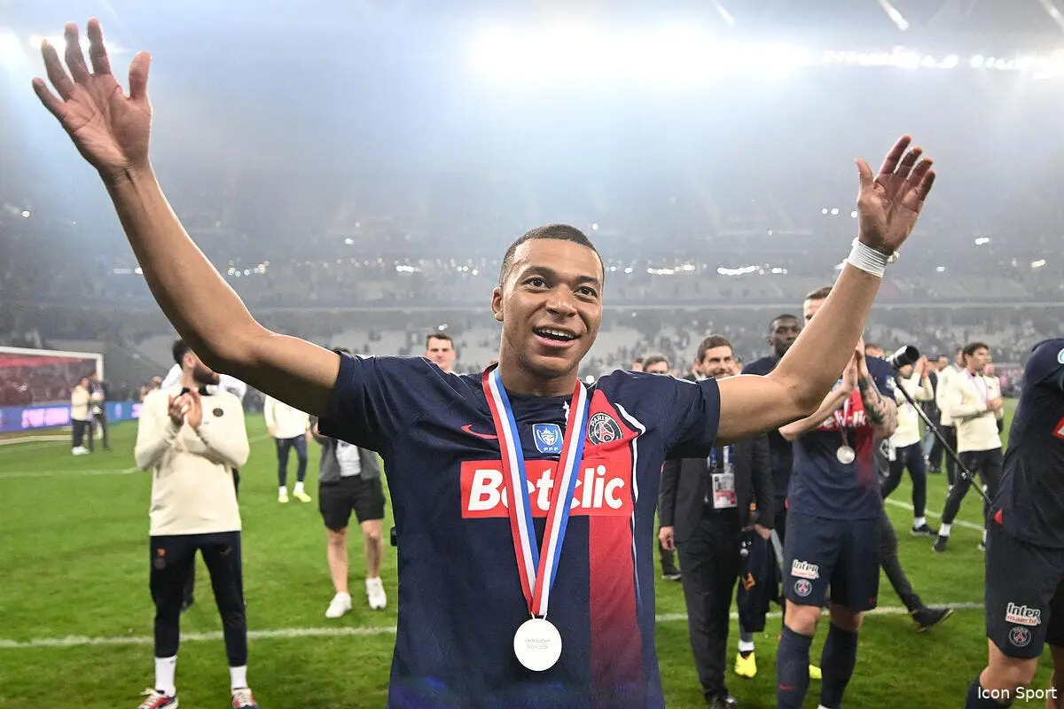 kylian mbappe au real madrid c est signe iconsport 227934 0642 376672