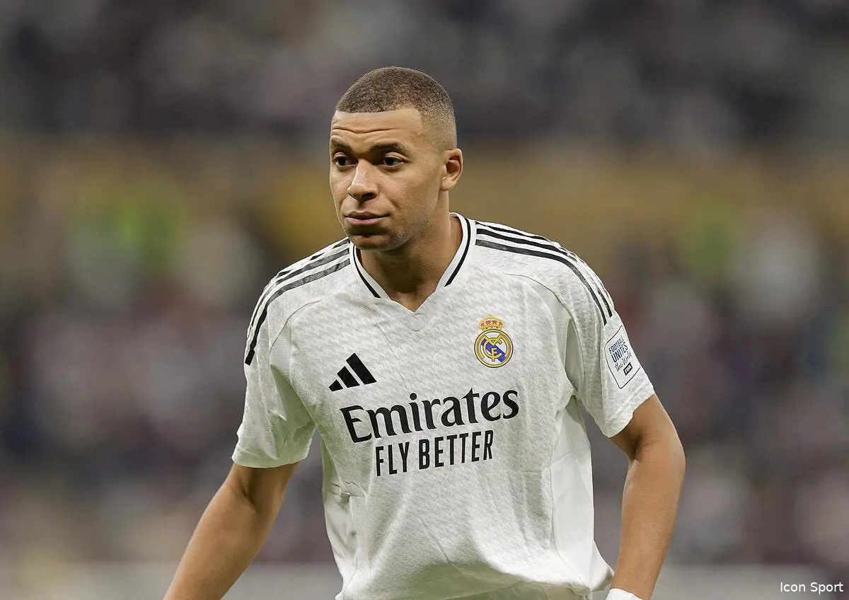 kylian mbappe marche dans les pas de cristiano ronaldo iconsport 247533 0020 385750
