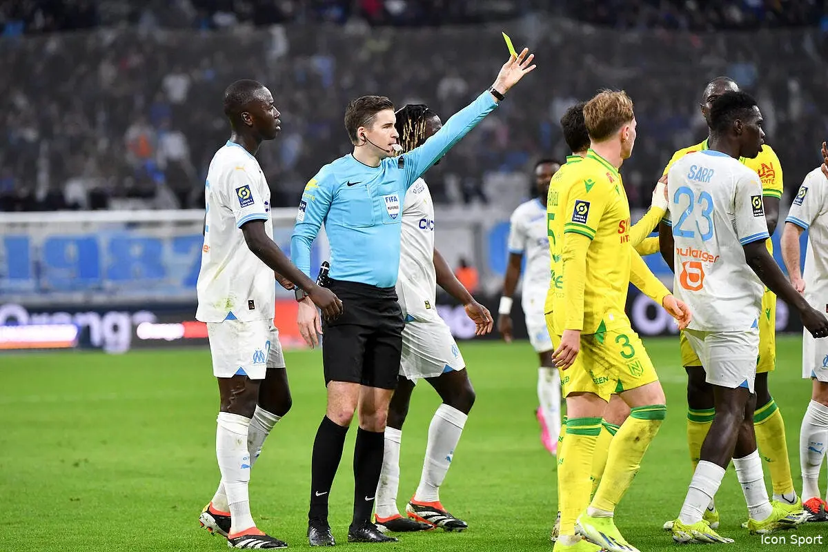 L'arbitre meilleur joueur de l'OM, Nantes accuse