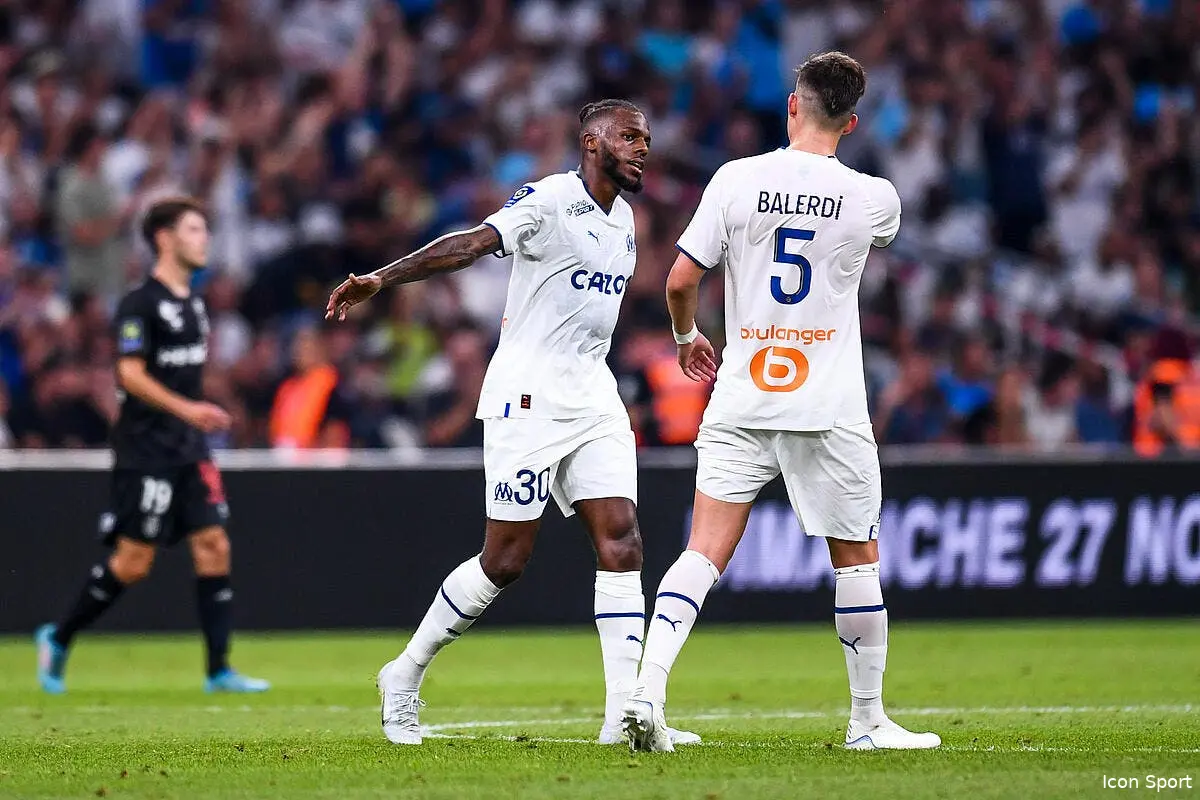 l1 l equipe type avec messi neymar et nuno tavares icon pl5 2439 347415