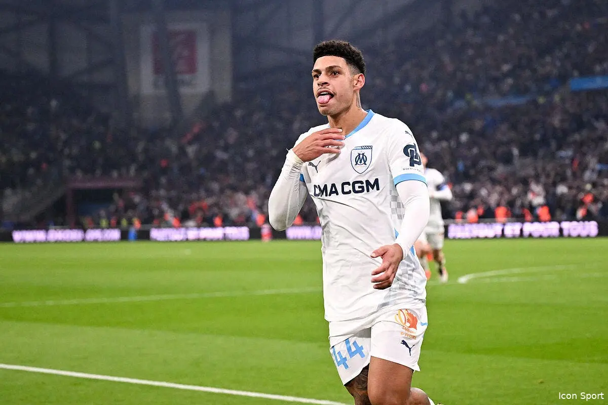 Lacazette provoque l’OM, la réponse est sanglante