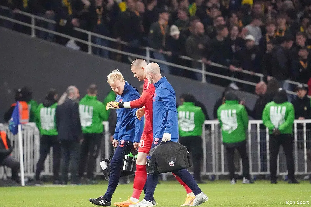 le losc et la france en sueur serieuse blessure pour lucas chevalier iconsport 221746 0138 375757