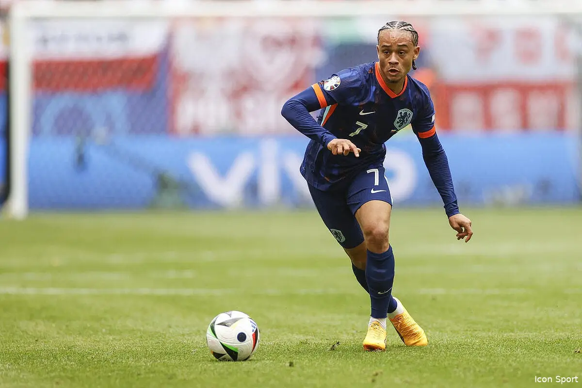 Ultimatum en plein Euro, le PSG s'énerve pour Xavi Simons
