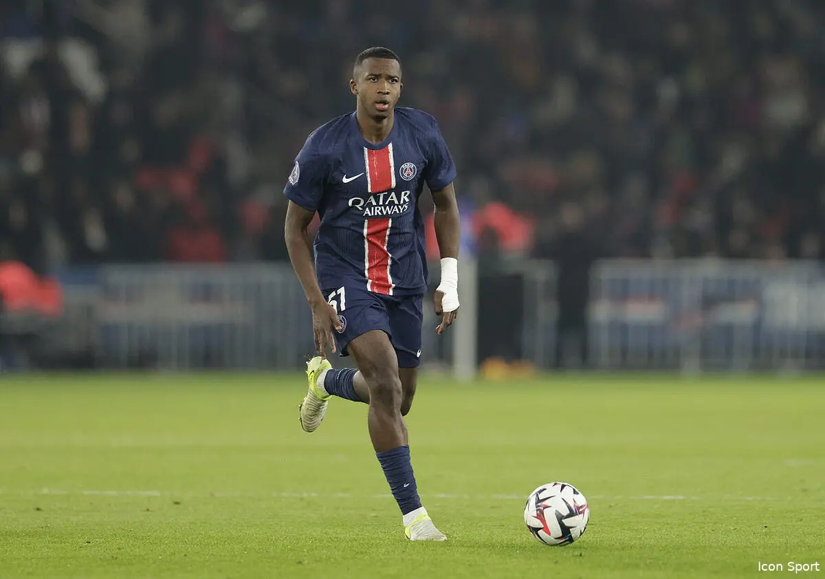Le PSG a payé 45 ME pour le nouveau Desailly