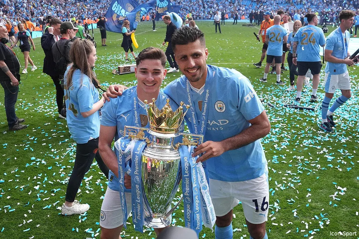 Le PSG rencontre Alvarez dans le dos de Manchester City !