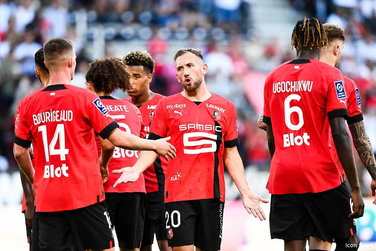le stade rennais etrille auxerre icon pl5 7115 350201