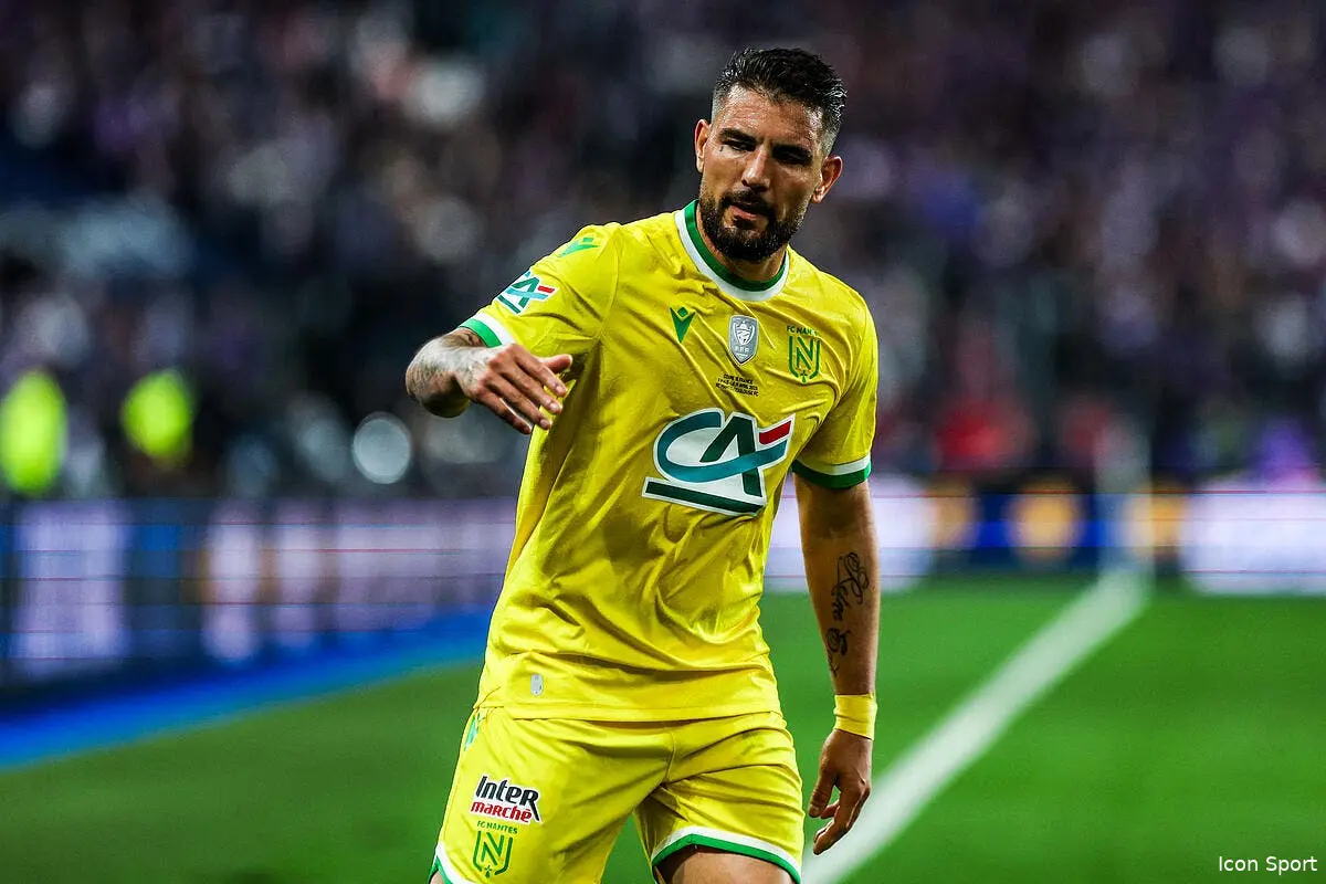 Lens a une idée folle pour oublier Elye Wahi