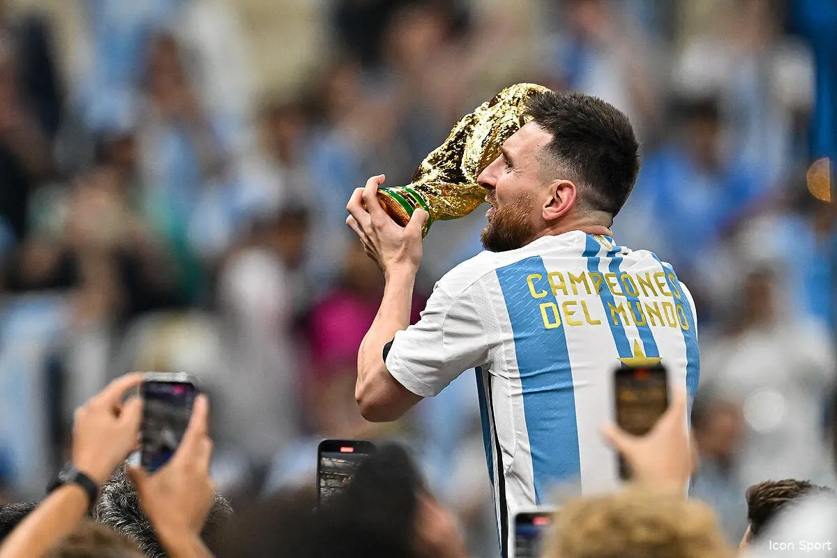 lionel messi fait une grande annonce icon bap 181222 93 014 354808