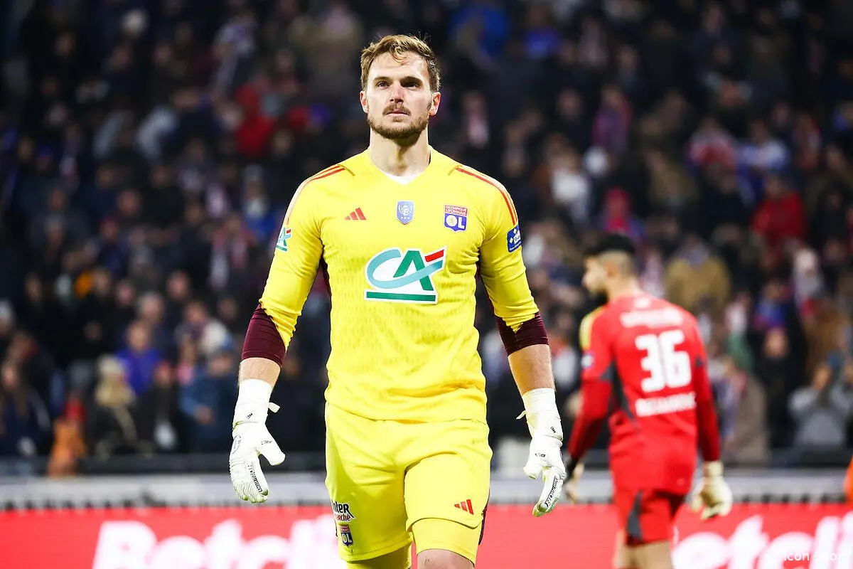 Lucas Perri à l’OL, John Textor accusé d'une belle arnaque