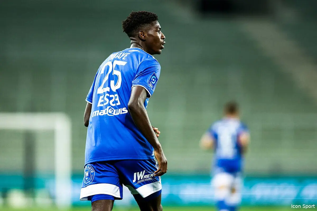 lyon brade abdoulaye ndiaye les supporters de l ol en furie icon 1ama7324 362953