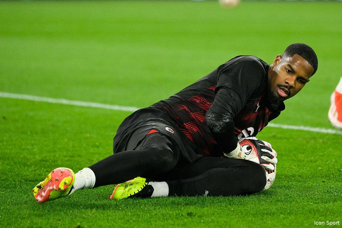 Maignan en danger, l'AC Milan officialise une mauvaise nouvelle