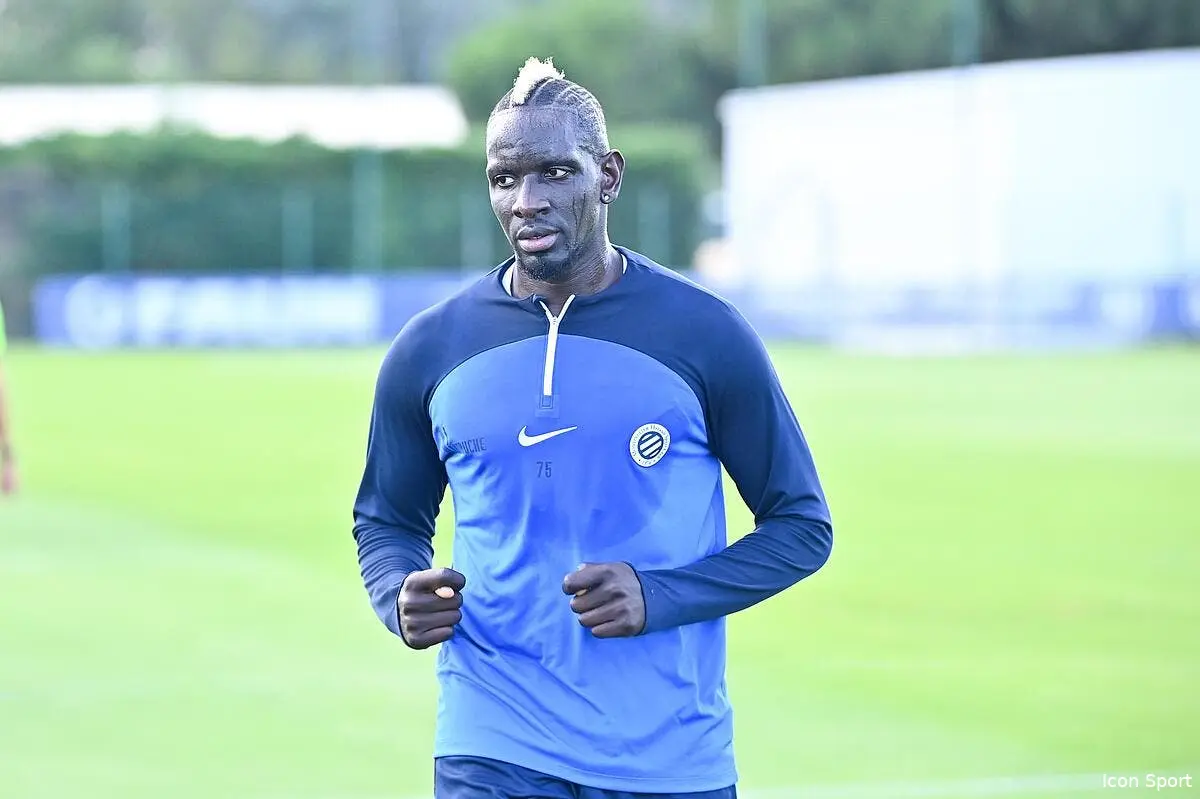 mamadou sakho vire apres s etre battu avec michel der zakarian icon adim 270622 34 080 367098