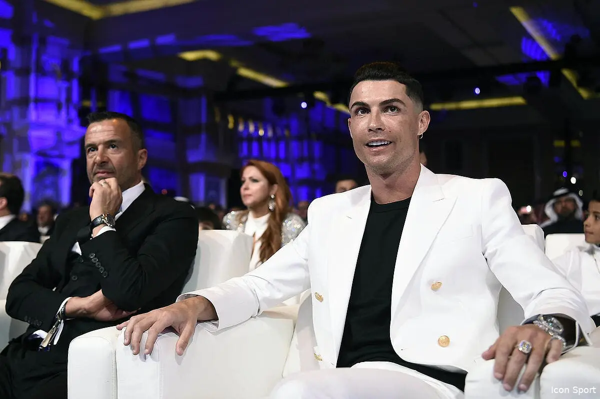 man utd cristiano ronaldo force par un homme a divorcer icon lp 10835516 353743
