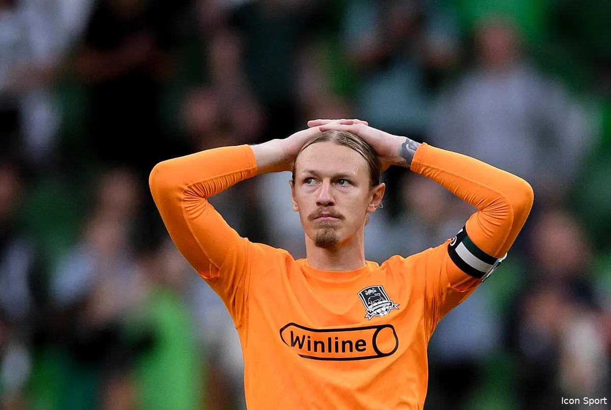Matvey Safonov a payé son ex, la Russie l'envoie au PSG