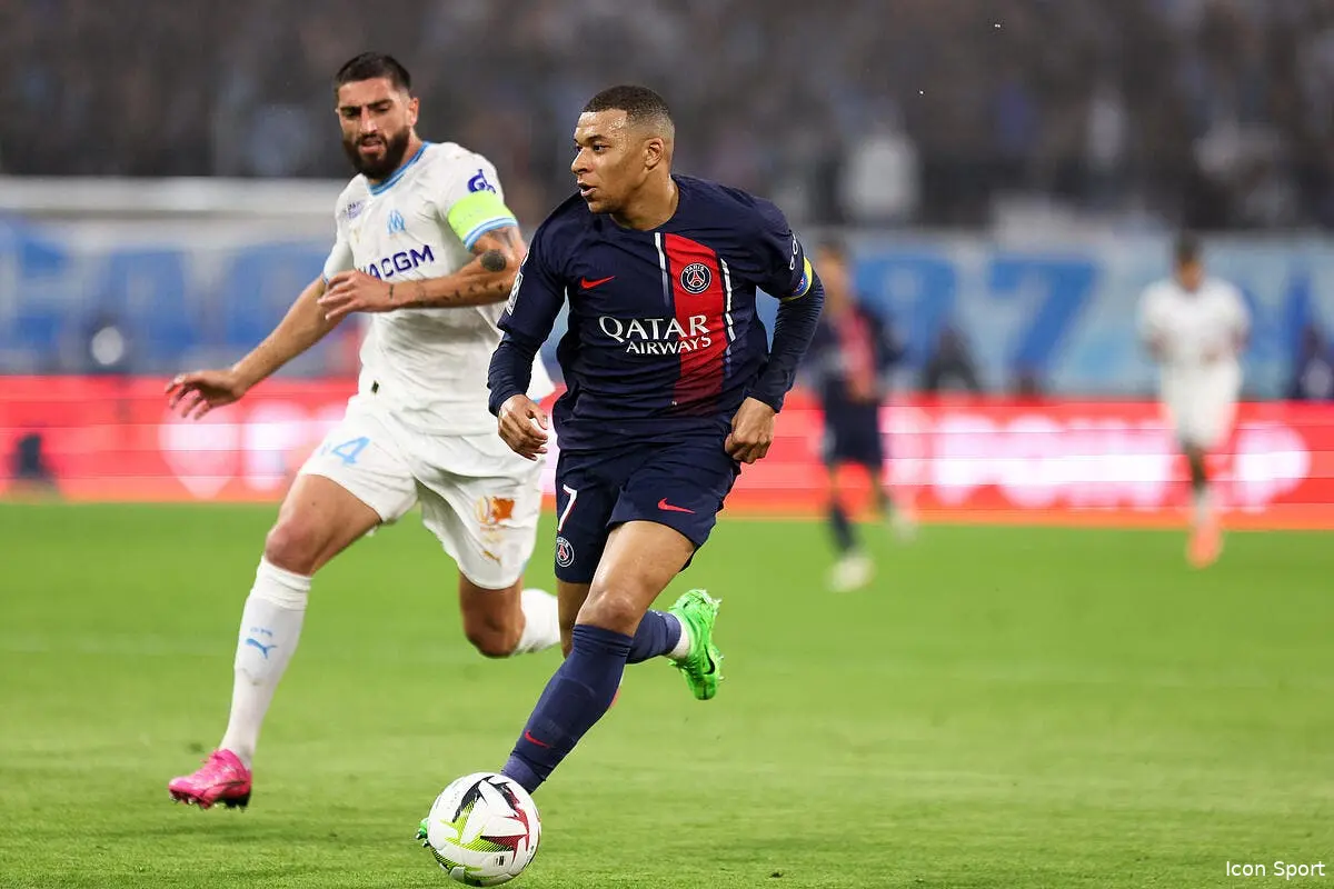 Mbappé, un leader, un capitaine ? Un boudeur oui !
