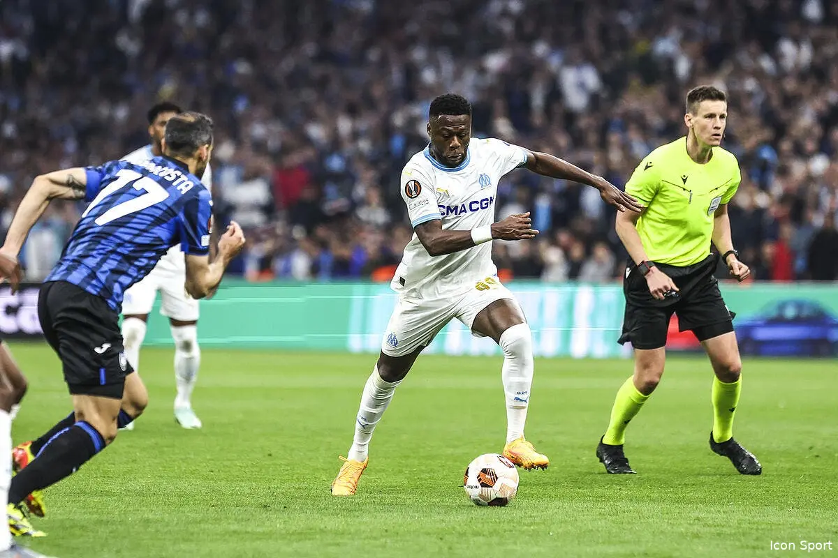 Mbemba vendu en urgence, l'OM doit s'activer