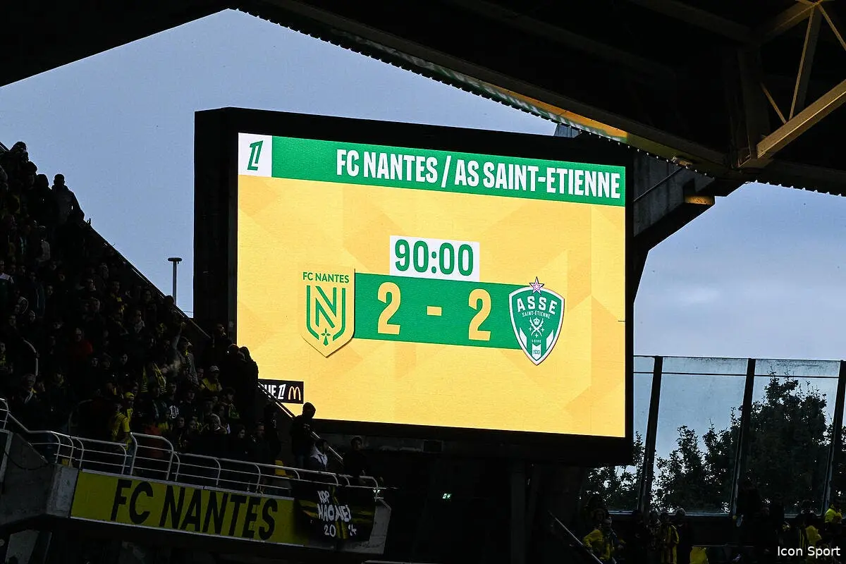 Nantes-ASSE : « C’est incroyable » pour Kombouaré