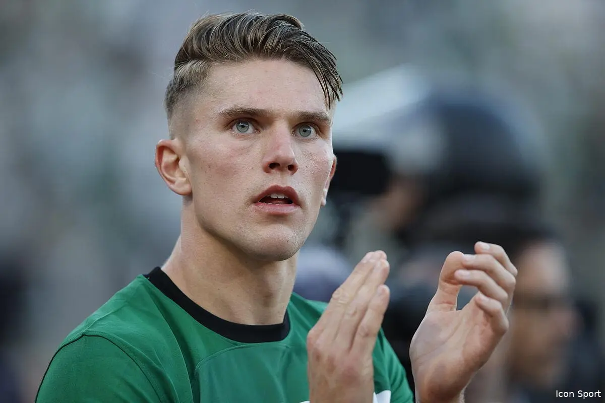 Le PSG tient son grand attaquant, c'est une énorme surprise