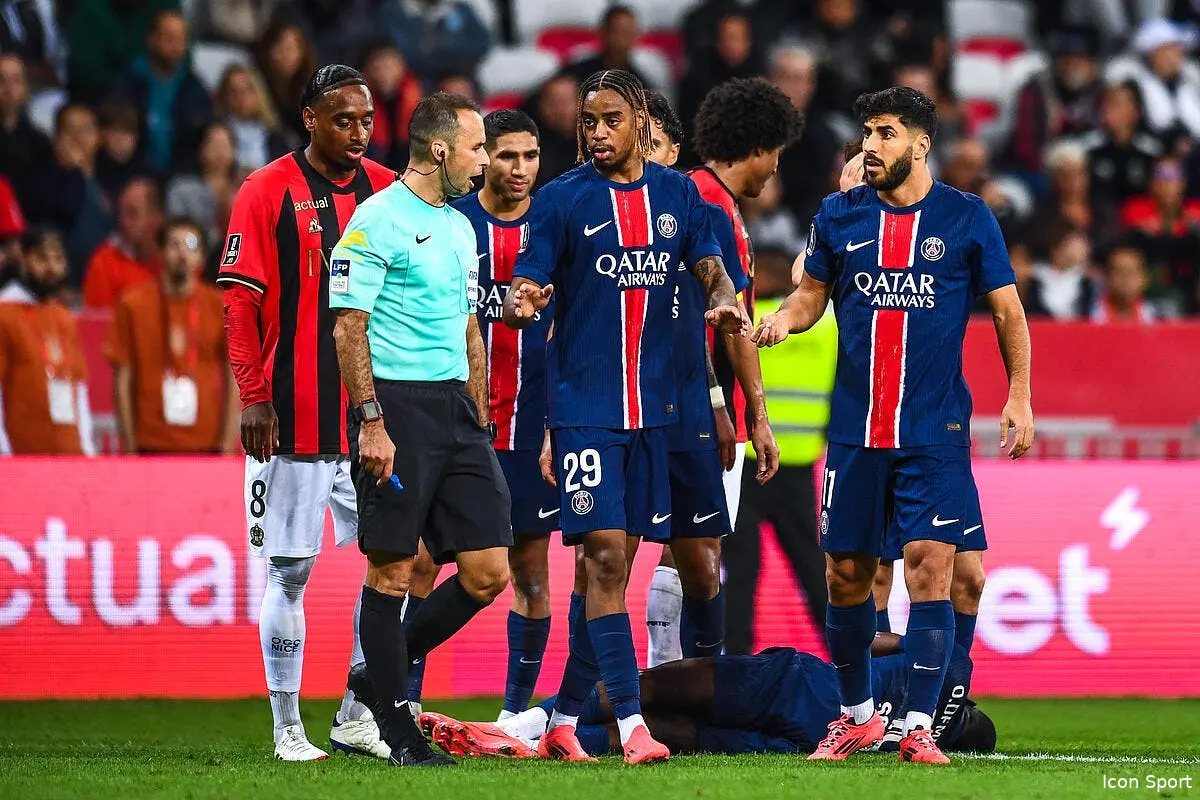 L1 : L'arbitre de Nice-PSG roule des mécaniques