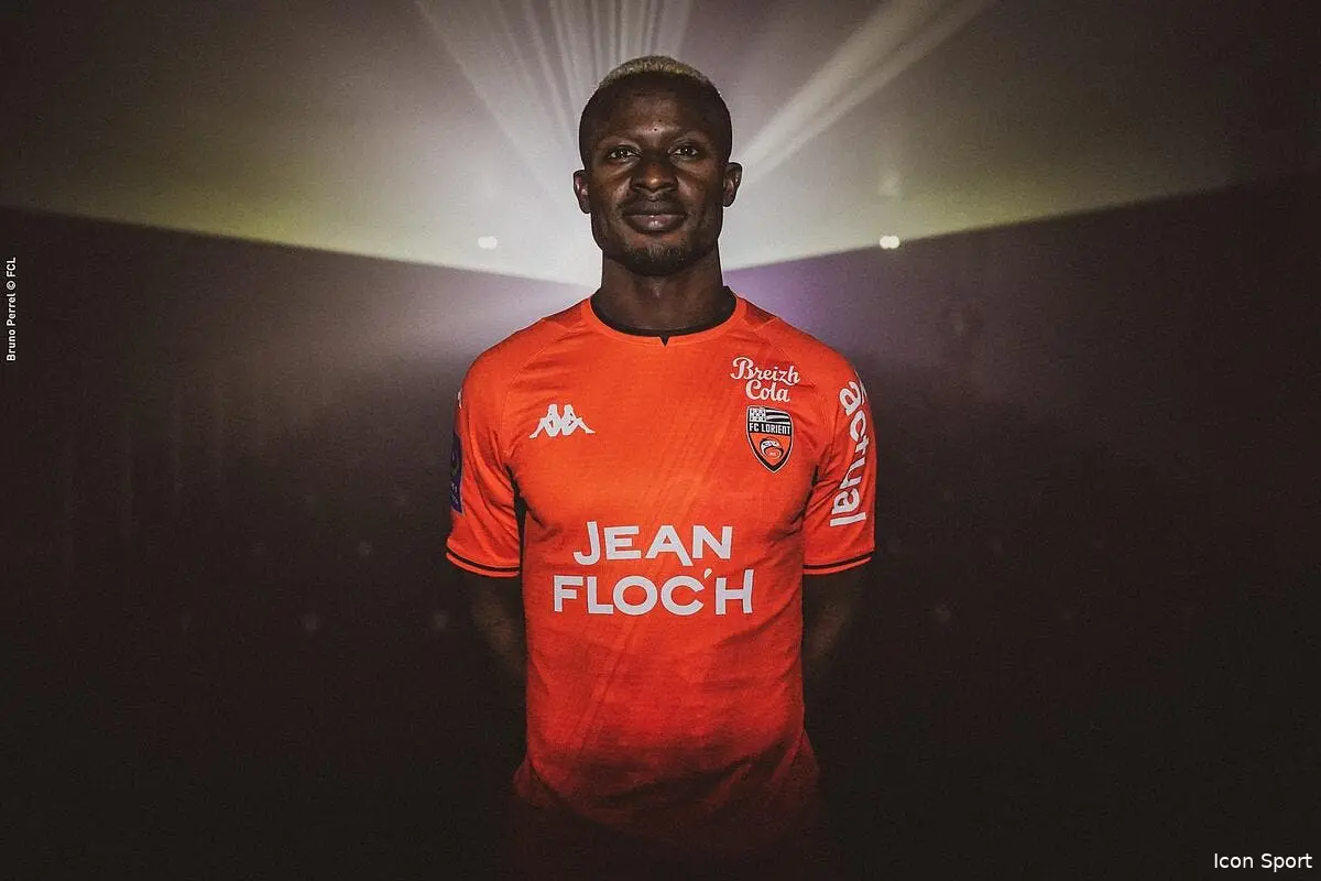 officiel lorient recrute bonke innocent bonke innocent malmo suede signe au fc lorient pour 3ans et demis 18 3000x2000 332721