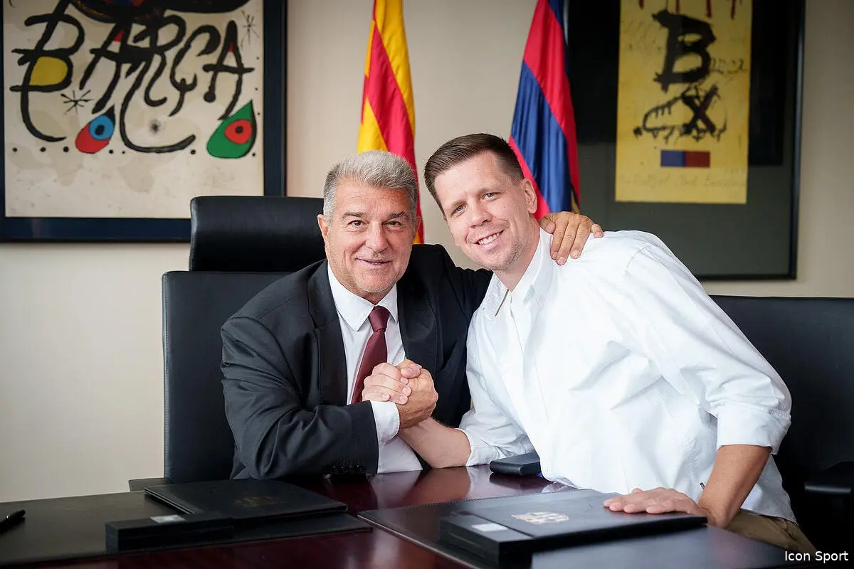 officiel szczesny s engage avec le barca gy4yqcyxeaak6jq 381997
