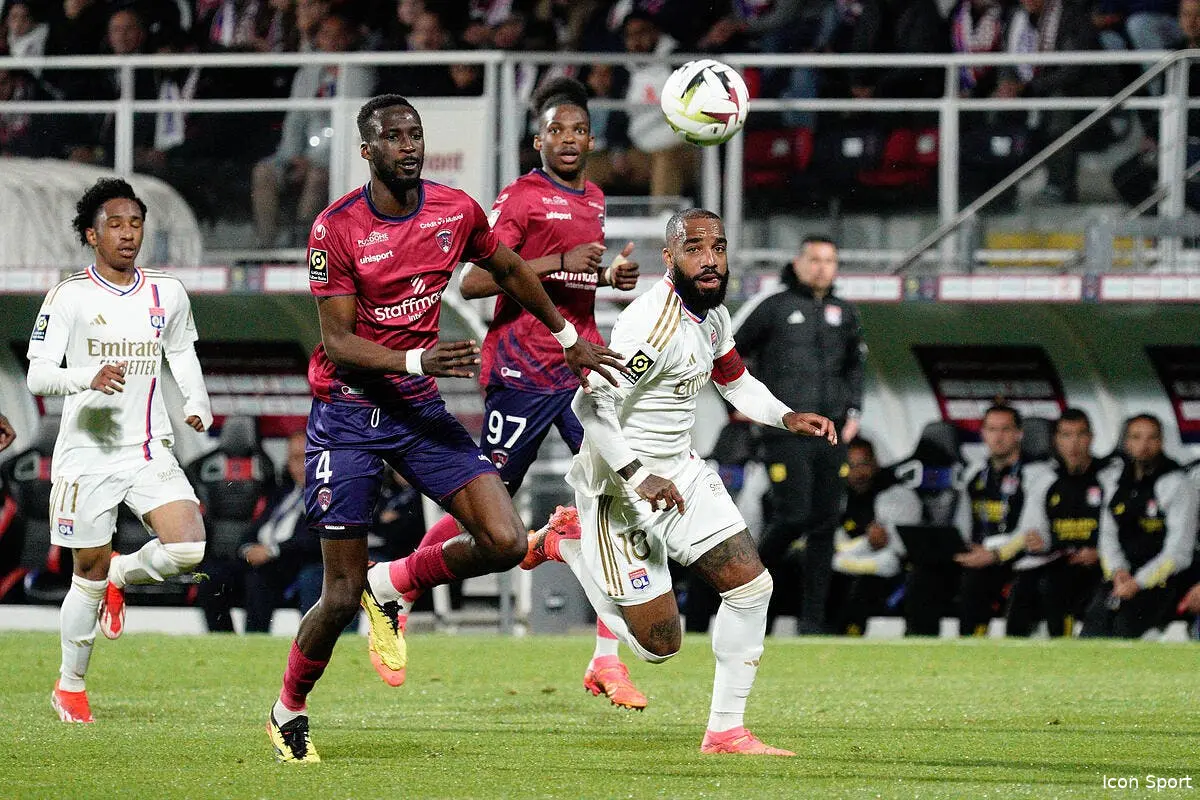 OL : Daniel Riolo consterné par le scandale Lacazette