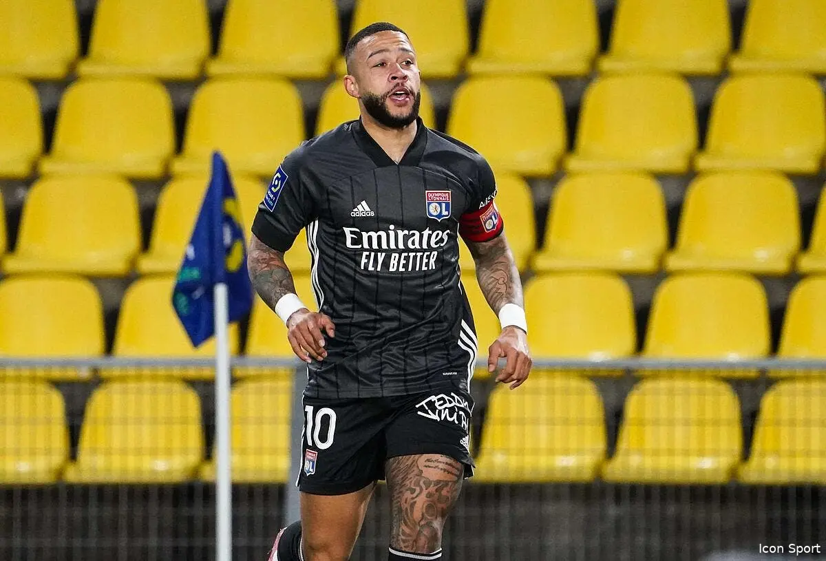 ol depay a quatre offres son choix est fait icon elfcnol 018 312181