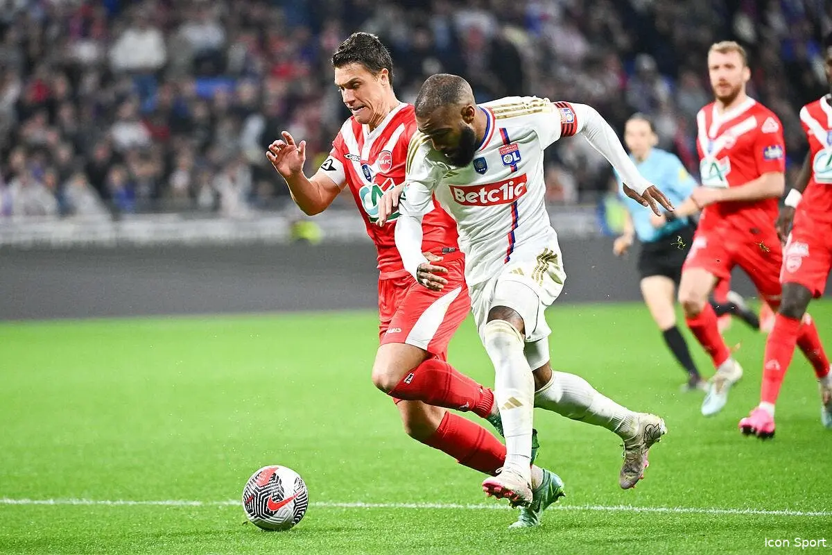 OL : L’Europe par tous les moyens, Pierre Sage annonce la couleur