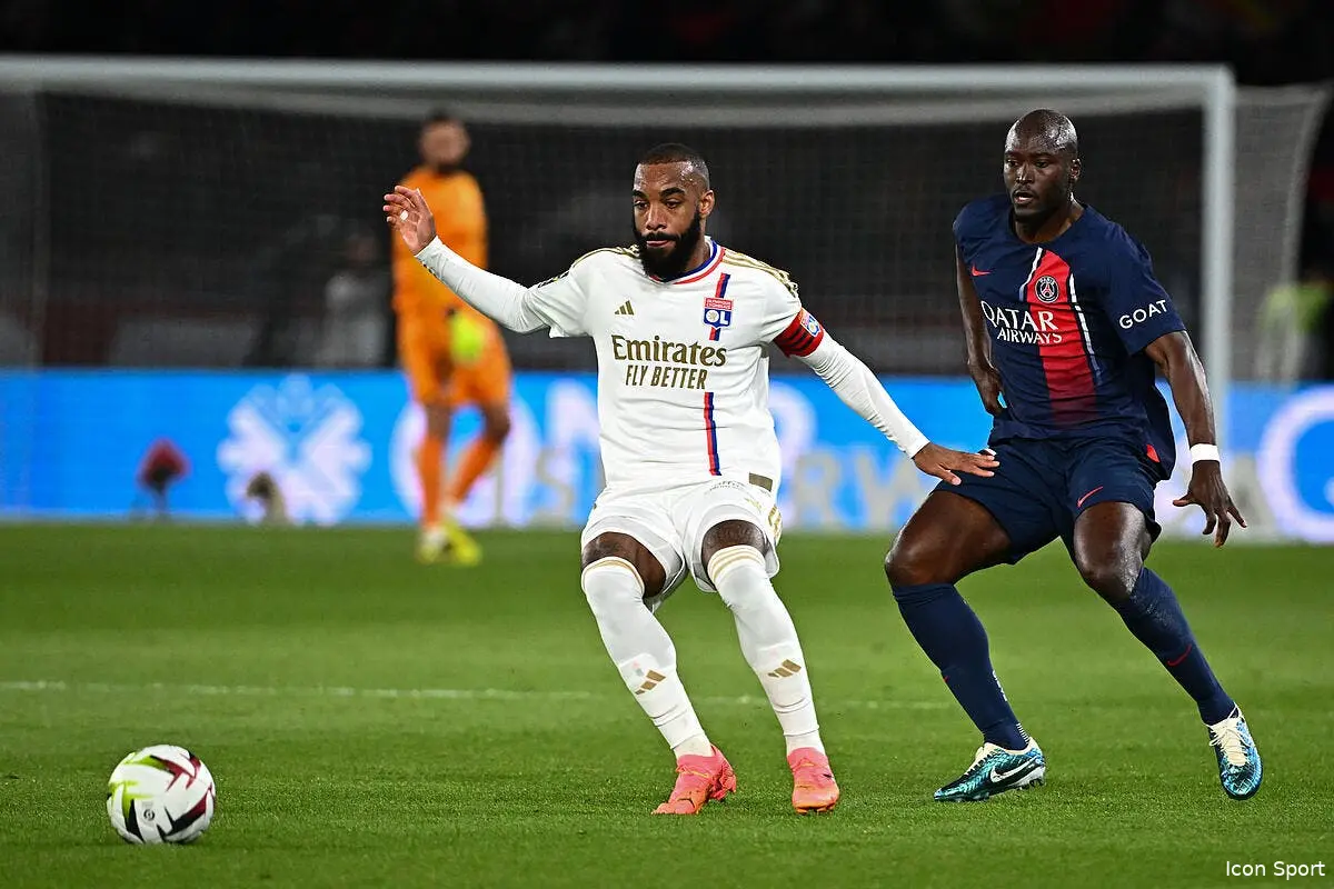 OL : Lacazette giflé, il ne rigole pas
