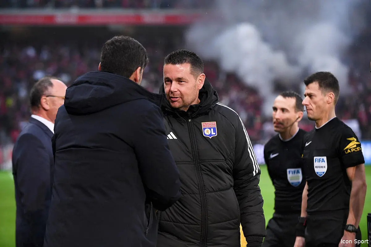 OL : Pierre Sage lance un avertissement à ses joueurs