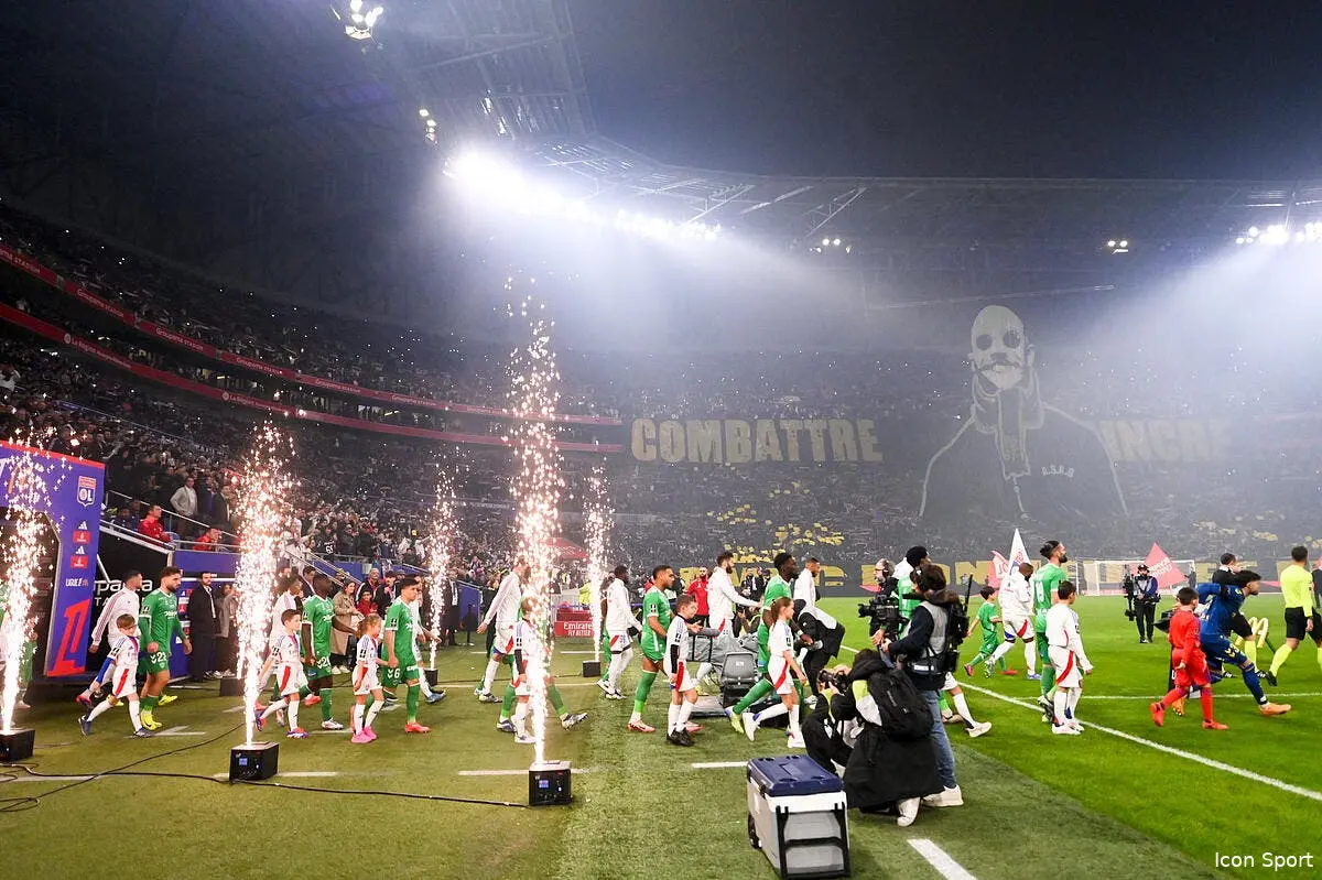 OL : Pierre Sage viré, Textor provoque les Ultras