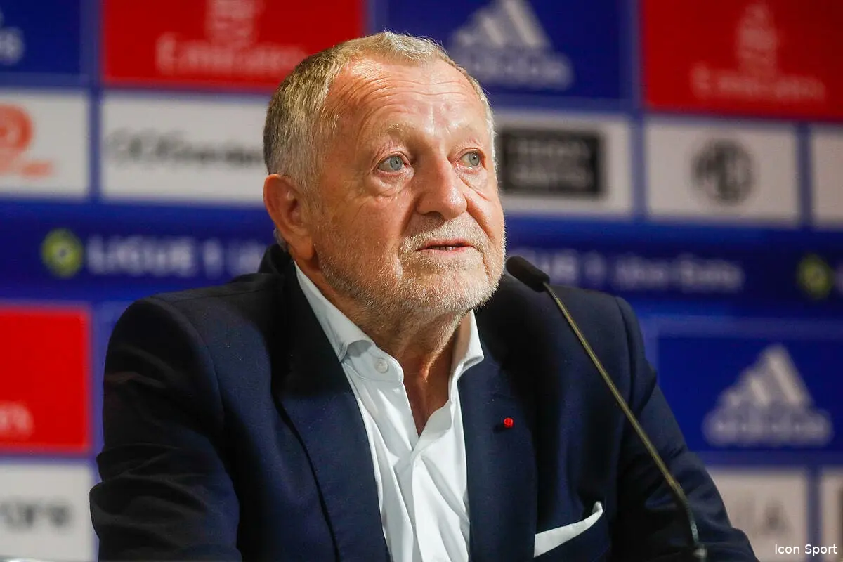 ol textor veut virer aulas la vente menacee icon 25i0945 352783