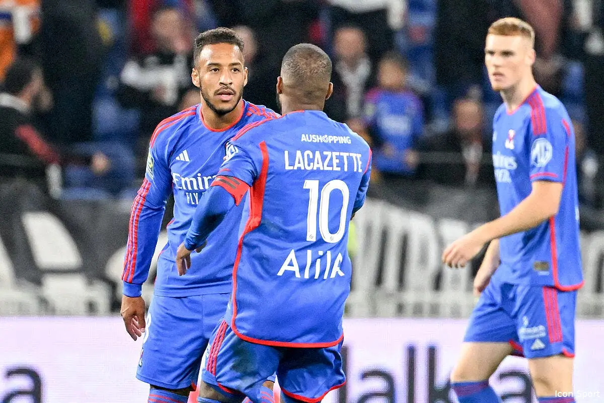 ol tolisso pourrit le vestiaire il faut le degager l enorme craquage icon sac 4734 367652