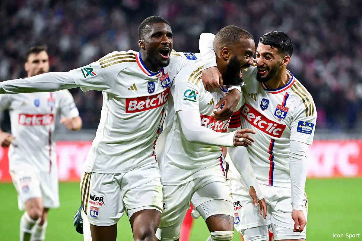 ol un petit lot de consolation pour lacazette lacazette 69 375984