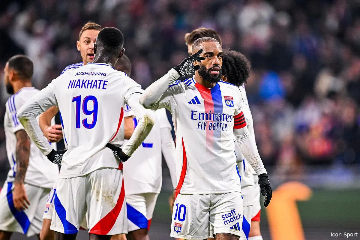 OL : Un problème va tout gâcher, Pierre Sage est prévenu