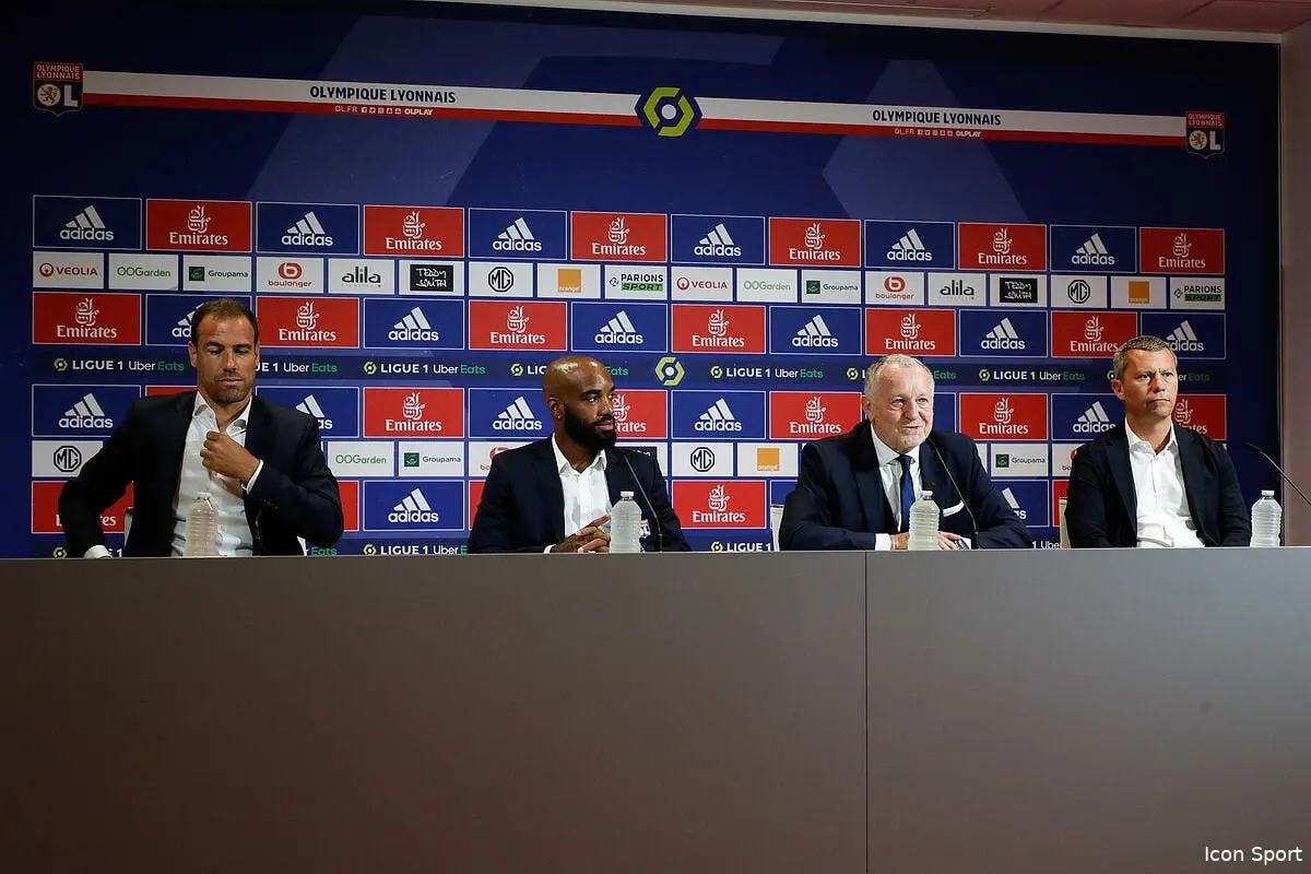 ol une legende s ecroule au mercato icon 25i1420 346045