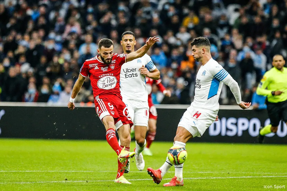 om alvaro au placard il exige des explications icon d1r5974 331737